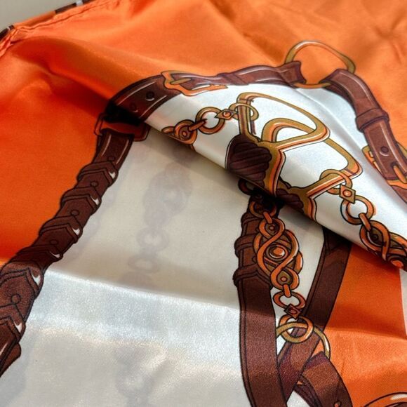 Chain Print Scarf H6 - Picture 4 of 4